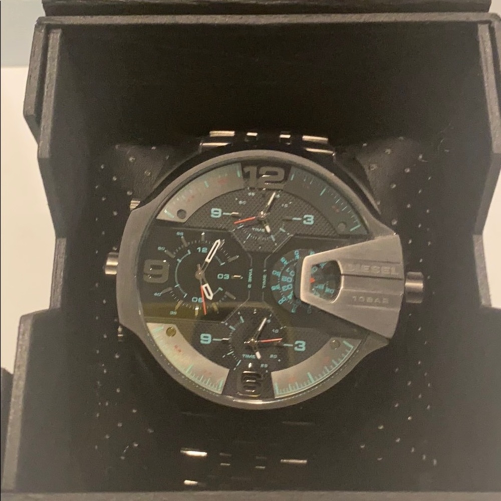 63Mm Diesel Watch